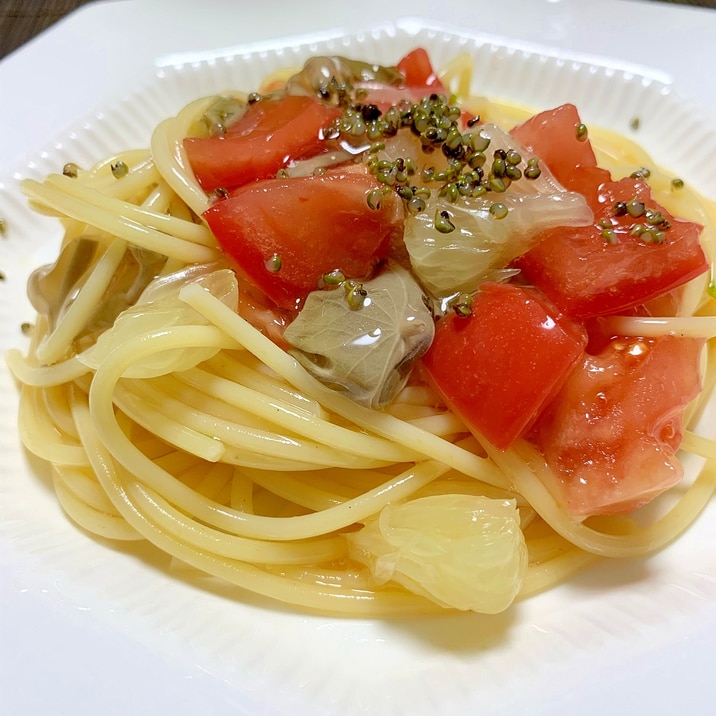 文旦とじゅんさい、トマトの冷製パスタ